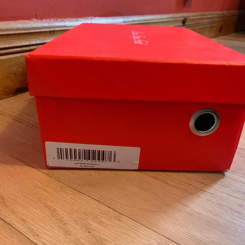 Lisa Says Gah Mia Maryjanes - Picture 7 of 11